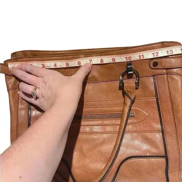 London Fog cognac faux leather tote bag large - Picture 5 of 12